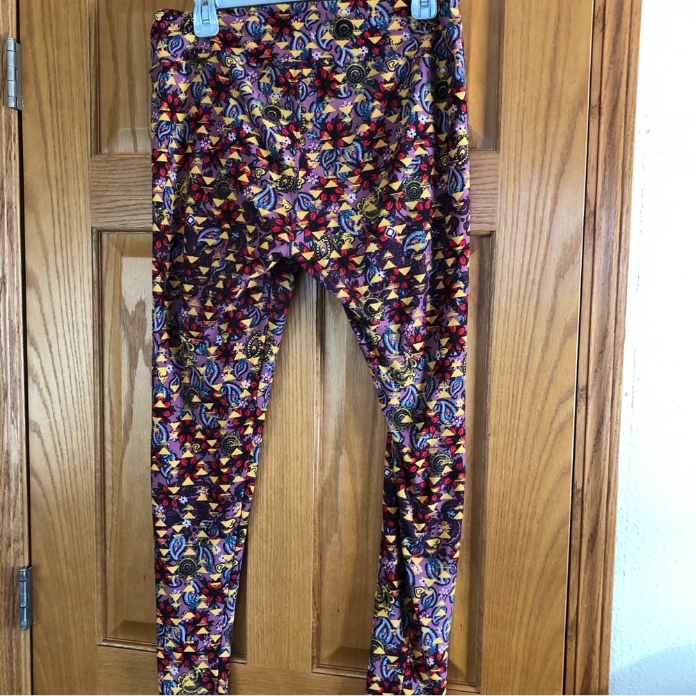 Multi-Patterned LuLaRoe Leggings - Picture 3 of 4